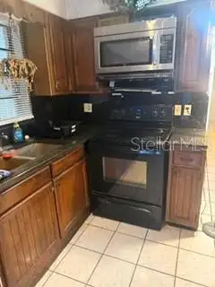 1800 SE 52ND CT — home for sale