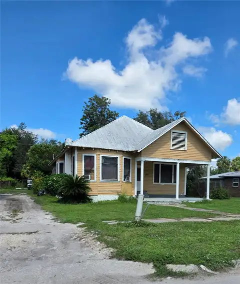 120 S HILLSBOROUGH AVE — home for sale