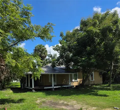 1352 SE HILLSBOROUGH AVE — home for sale