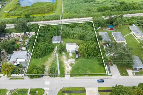 2305 MANGO AVE — home for sale