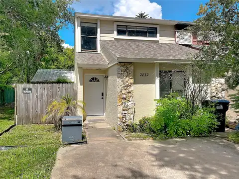 2832 HUNT CLUB LN — home for sale