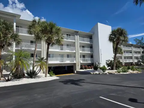 1401 S MCCALL RD #203 — home for sale