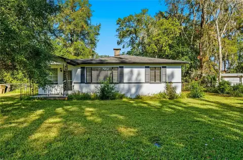 1615 NE 9TH ST — home for sale