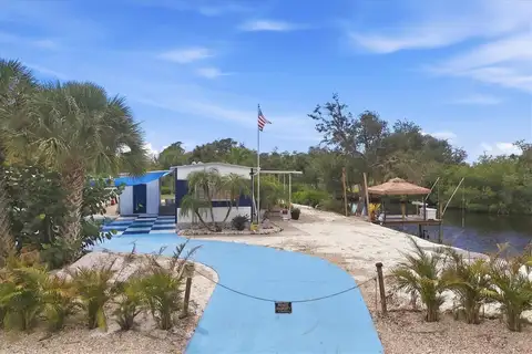 1128 SEAHORSE LN — home for sale