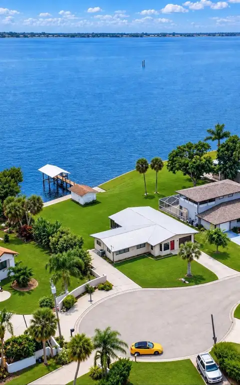 104 NORTHSHORE TER — home for sale