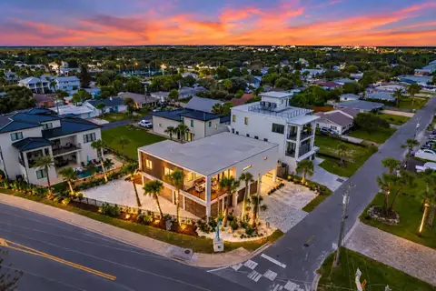 429 COLUMBUS AVE — home for sale