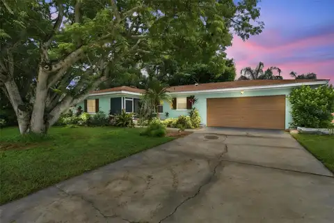 1711 N HIGHLAND AVE — home for sale