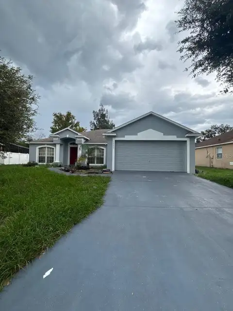 1427 N GRAND RESERVE DR — home for sale