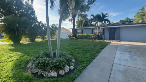 3176 STRATFORD DR. — home for sale