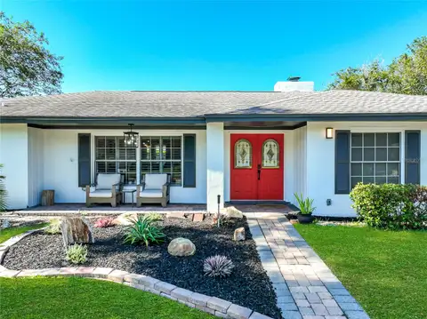 161 WHITE OAK CIR — home for sale