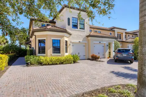 10063 CROOKED CREEK DR #101 — home for sale