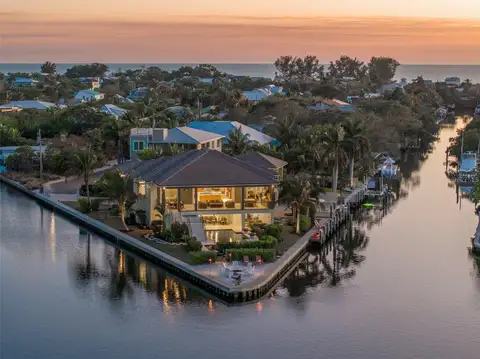 242 OAK AVE — home for sale