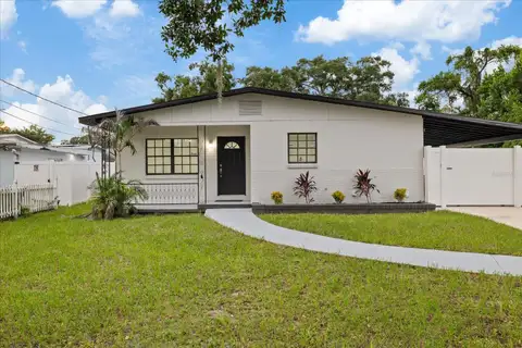 9410 N VALLE DR — home for sale