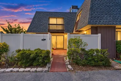 8119 OAK TRACE WAY #C — home for sale