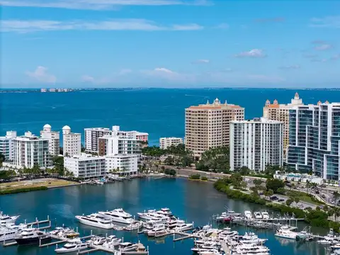 35 WATERGATE DR #804 — home for sale