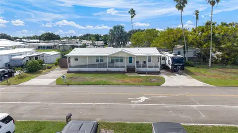 1836 SE 32ND ST — home for sale