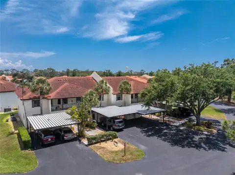 511 PINE HOLLOW CIR #511 — home for sale