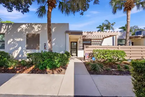 753 OAKVIEW DR — home for sale