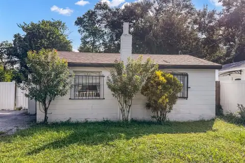 8307 N HILLSBOROUGH LN — home for sale