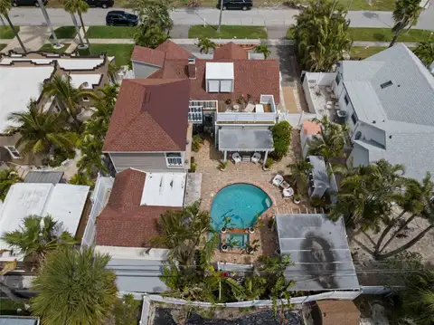 806 NARCISSUS AVE — home for sale
