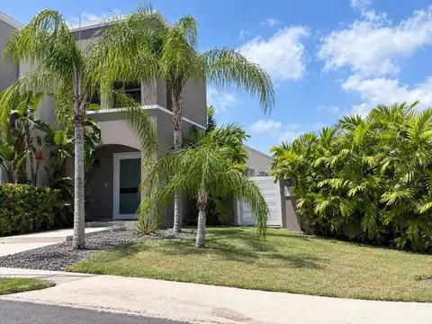 Urb. Los Prados YAGRUMO #B7 — home for sale