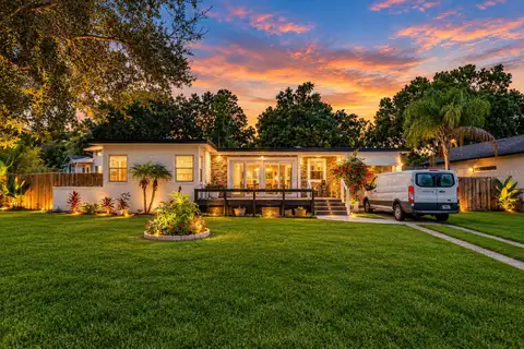 3221 UNDERHILL CT — home for sale