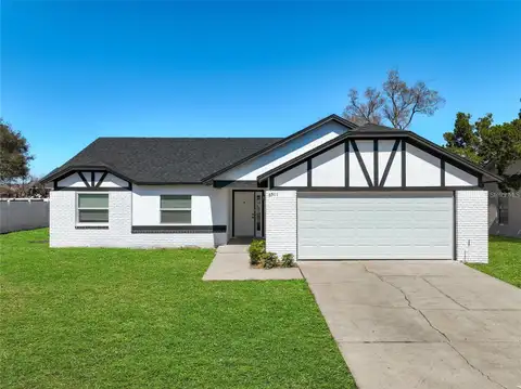 6911 CRESCENT RIDGE RD — home for sale