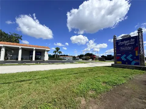 5367 W IRLO BRONSON MEMORIAL HWY #4-115 — home for sale