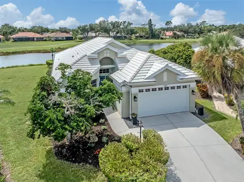 565 FALLBROOK DR — home for sale