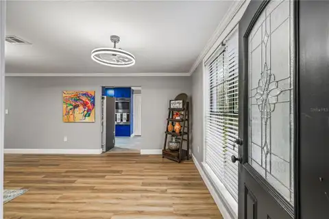 1518 CREST AVE — home for sale