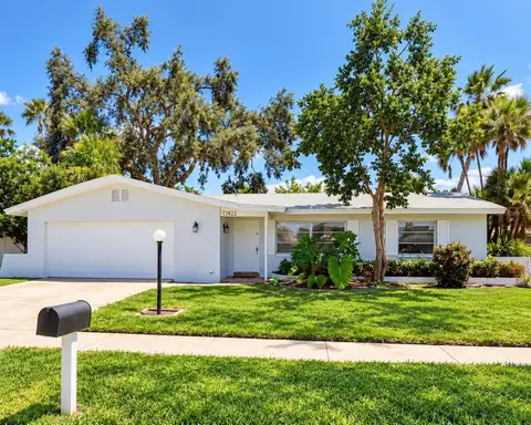 13822 BREWSTER DR — home for sale