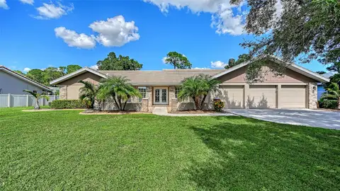 7913 BROADMOOR PINES BLVD — home for sale
