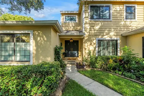 868 GLADES CT NE — home for sale