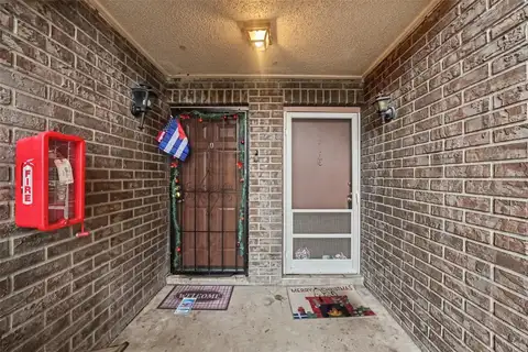 305 E WELLINGTON CT #64 — home for sale