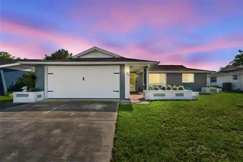 9520 GLEN MOOR LN — home for sale