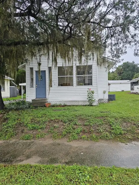 619 NE 8TH AVE — home for sale
