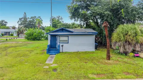 2135 OAKLEY AVE S — home for sale