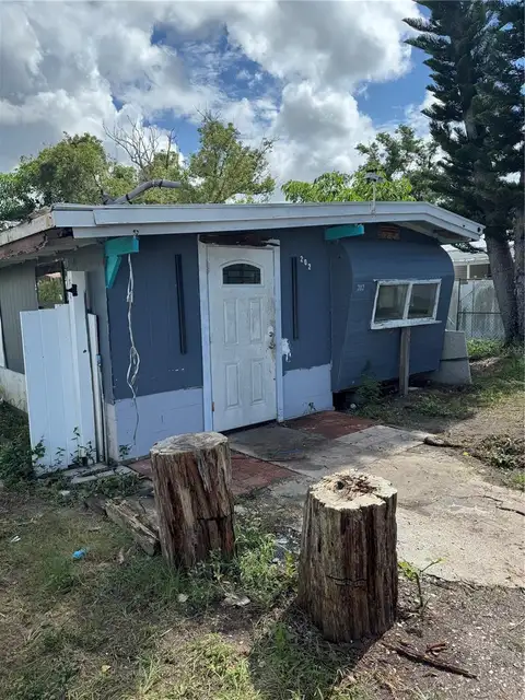 202 VERONA ST S — home for sale