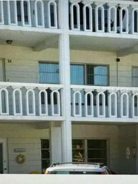 2020 WORLD PARKWAY BLVD #8 — home for sale