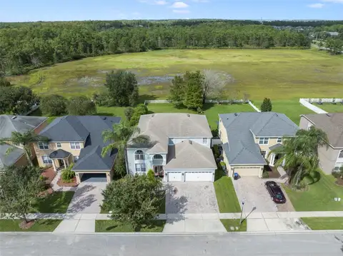 1557 AMARYLLIS CIR — home for sale