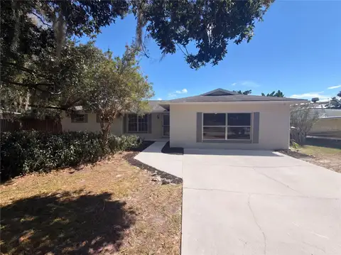 441 RIDGE DR — home for sale