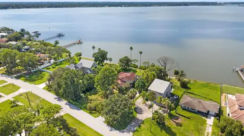600 SHORE DR E — home for sale