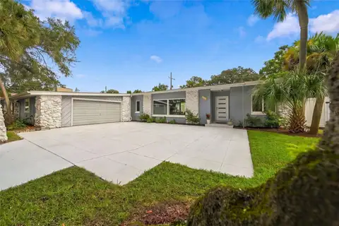 1221 SILVERSTONE AVE — home for sale