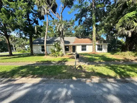 477 WOODSTOCK DR — home for sale