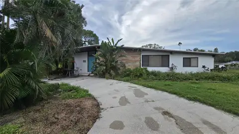 1600 DELAWARE AVE NE — home for sale