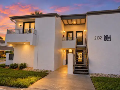 2132 LAKEWOOD CLUB DR S #8B — home for sale