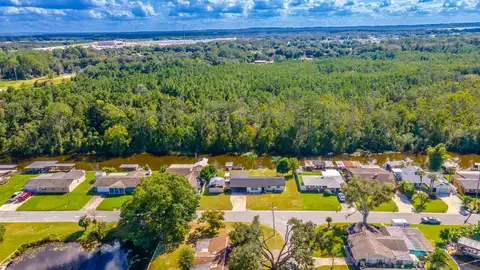 13524 COUNTRY CLUB DR — home for sale
