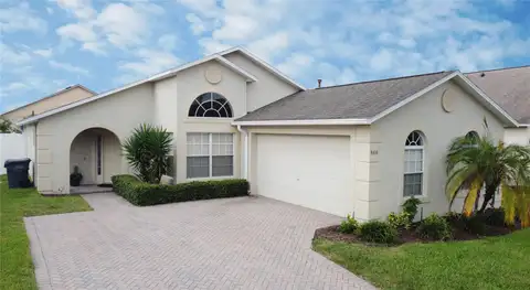 866 KNIGHTSBRIDGE CIR — home for sale