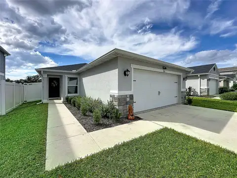 1124 PAPAYA CIR — home for sale