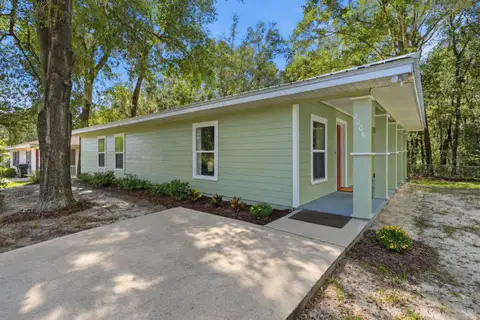 2208  SE 30TH ST — home for sale